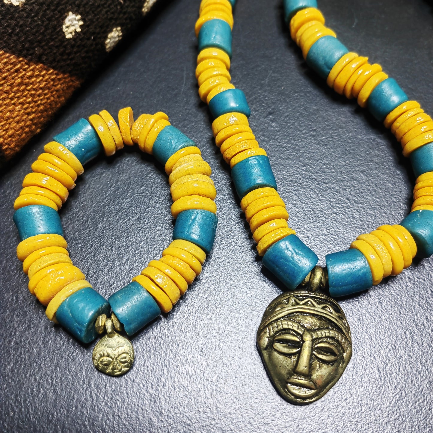 Collier et bracelet Krobou - Moyen Masque afro