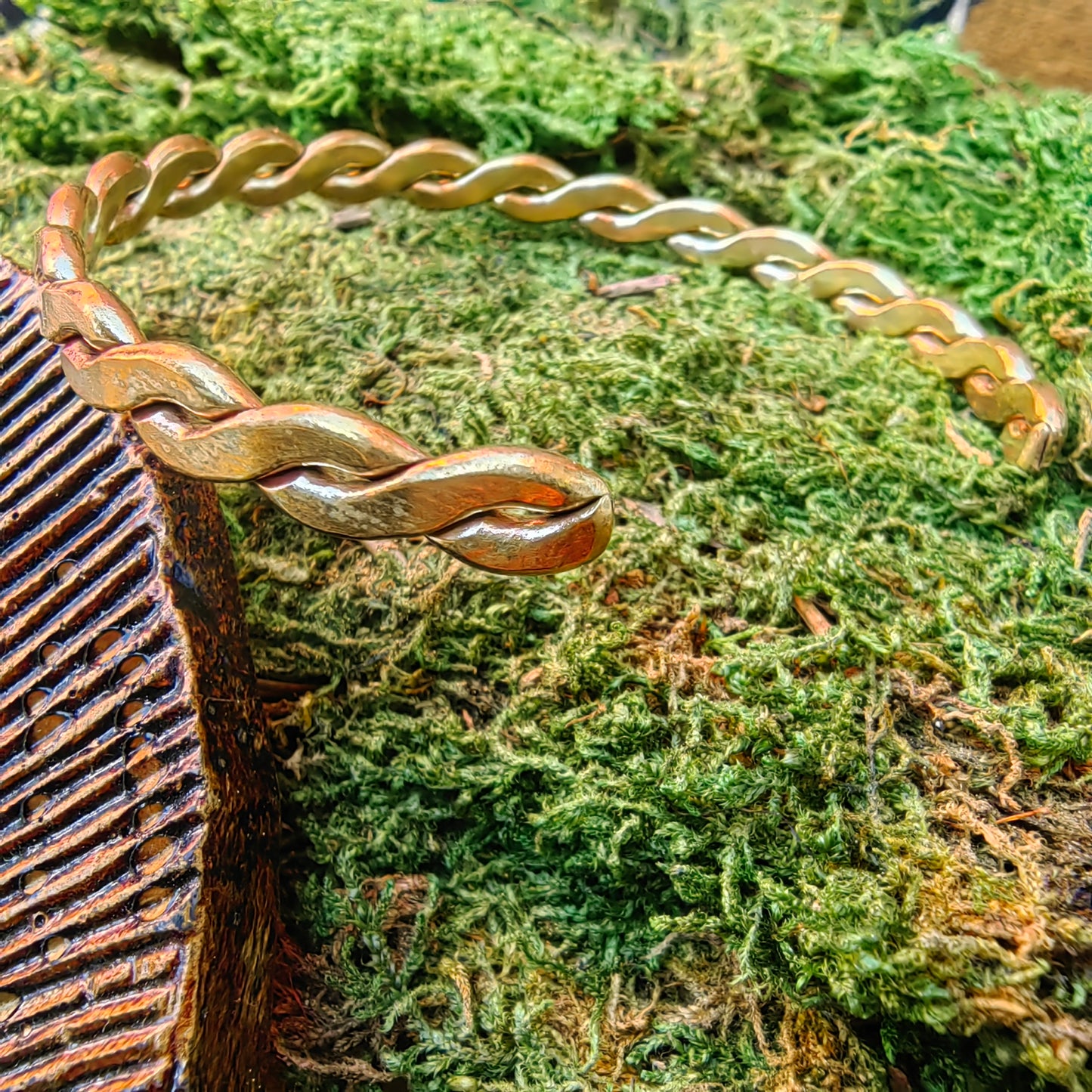 bracelet en laiton tressé