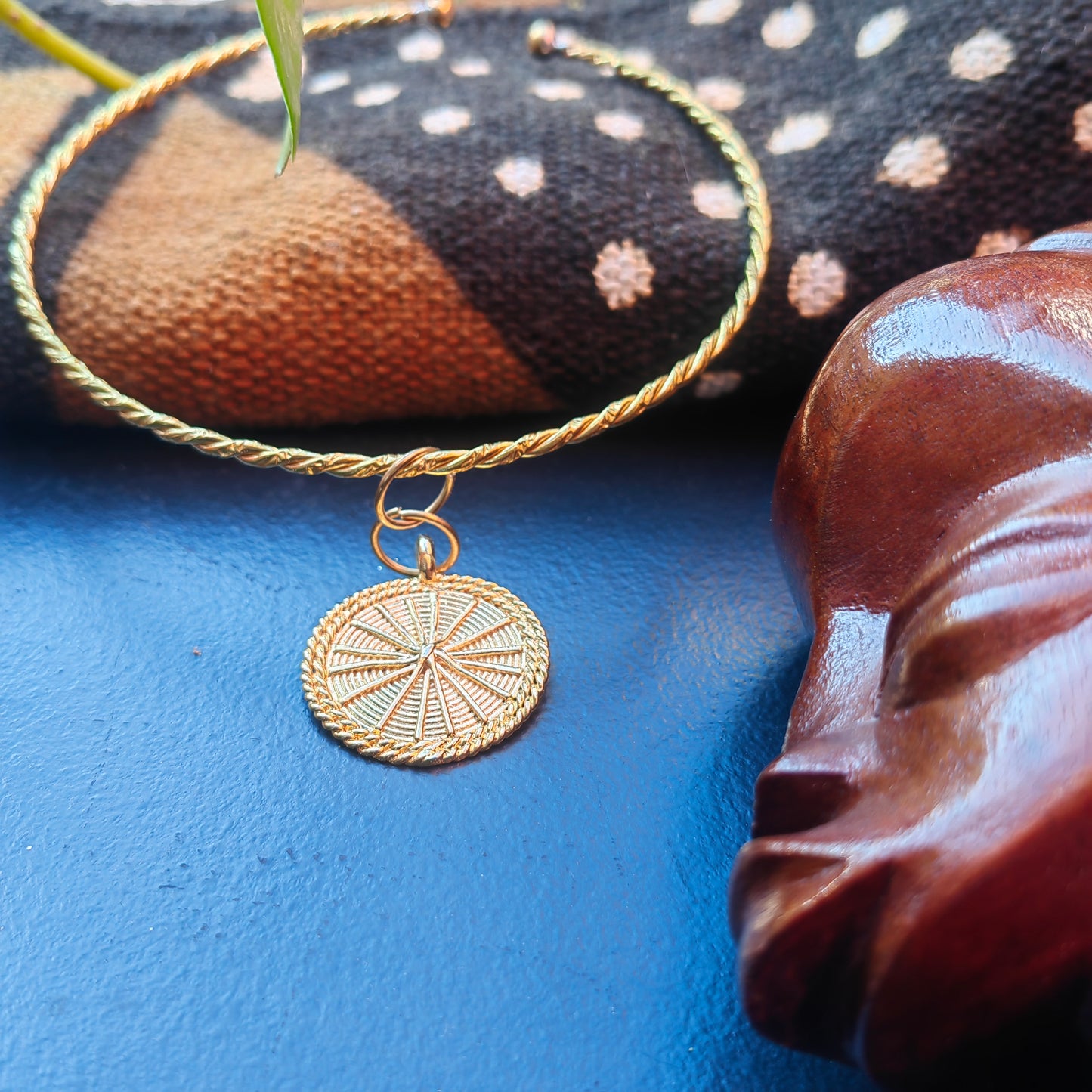 Collier ras de cou - soleil