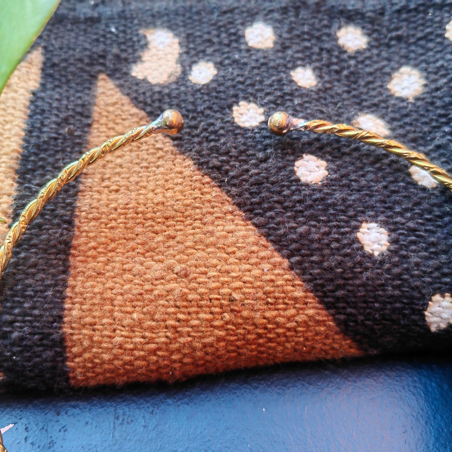 Collier ras de cou - Tabouret