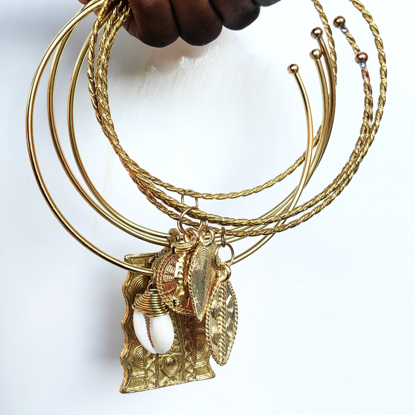 Collier ras de cou - Tabouret
