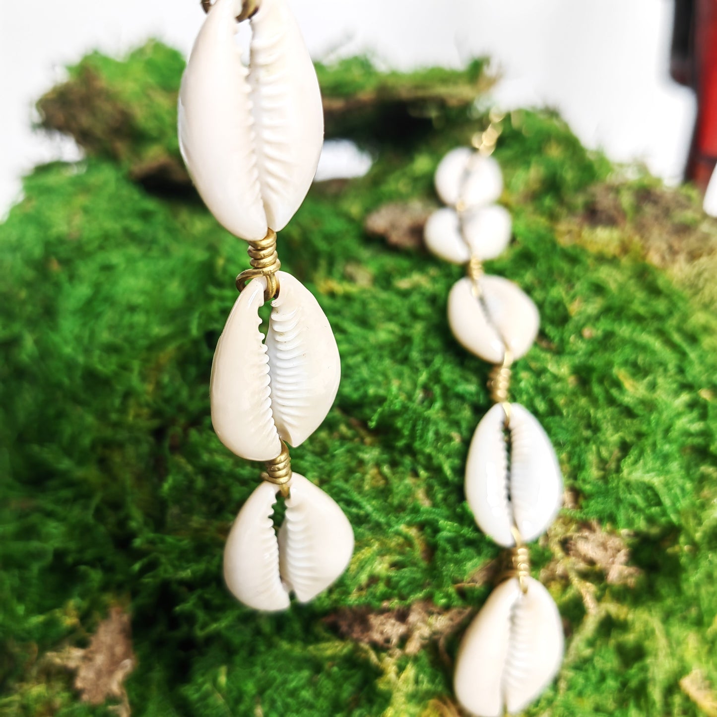 Boucle d'oreille "pendant cauri"