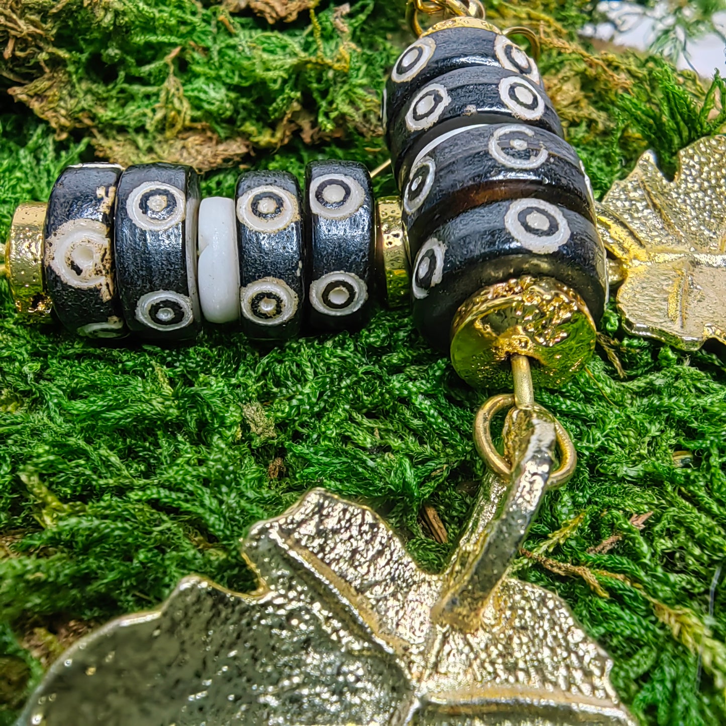 Boucle d'oreille "feuilleta"