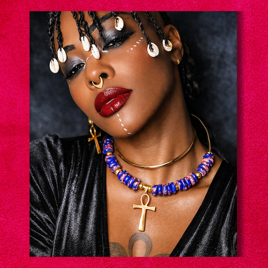 Collier Tour de Cou — Verre Krobo Bleu & Croix d'Ankh