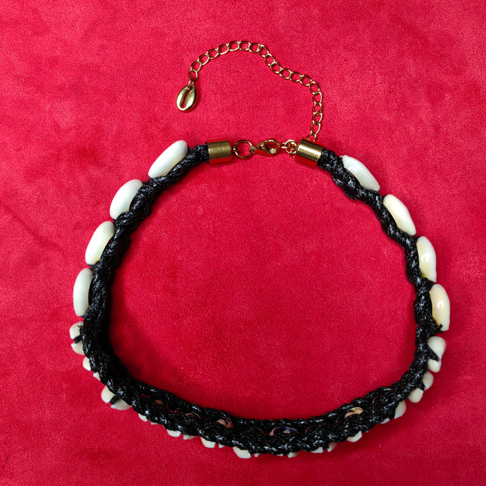Collier Tressé — Full Cauris Naturels