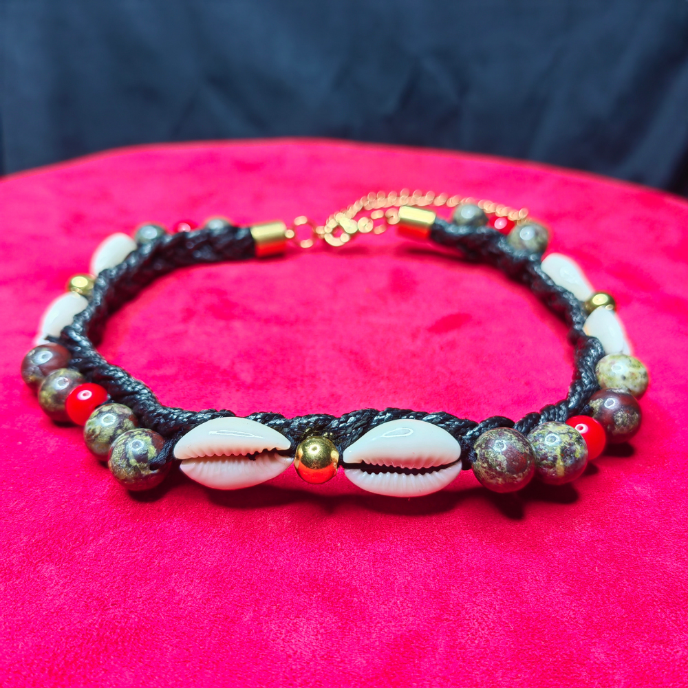 Collier Tressé — Perles de Dragon & Cauris Naturels