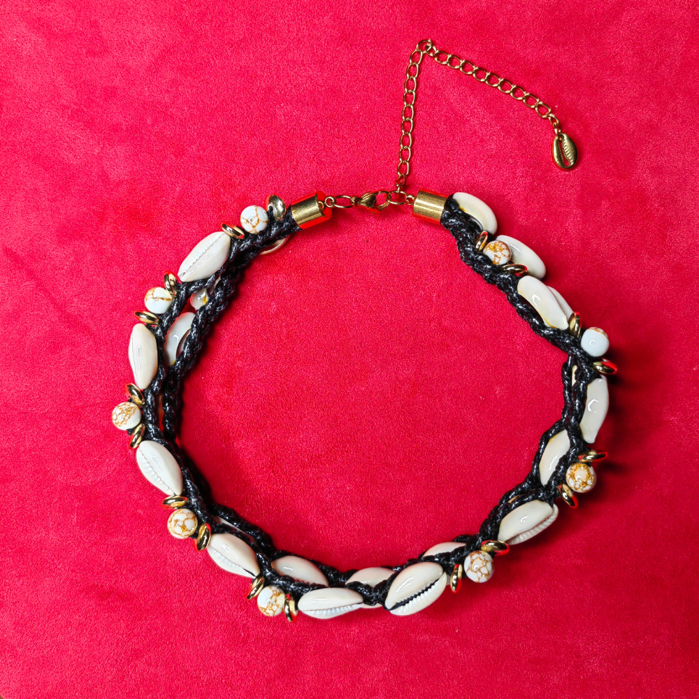 Collier Tressé Double Rangée — Howlite & Cauris