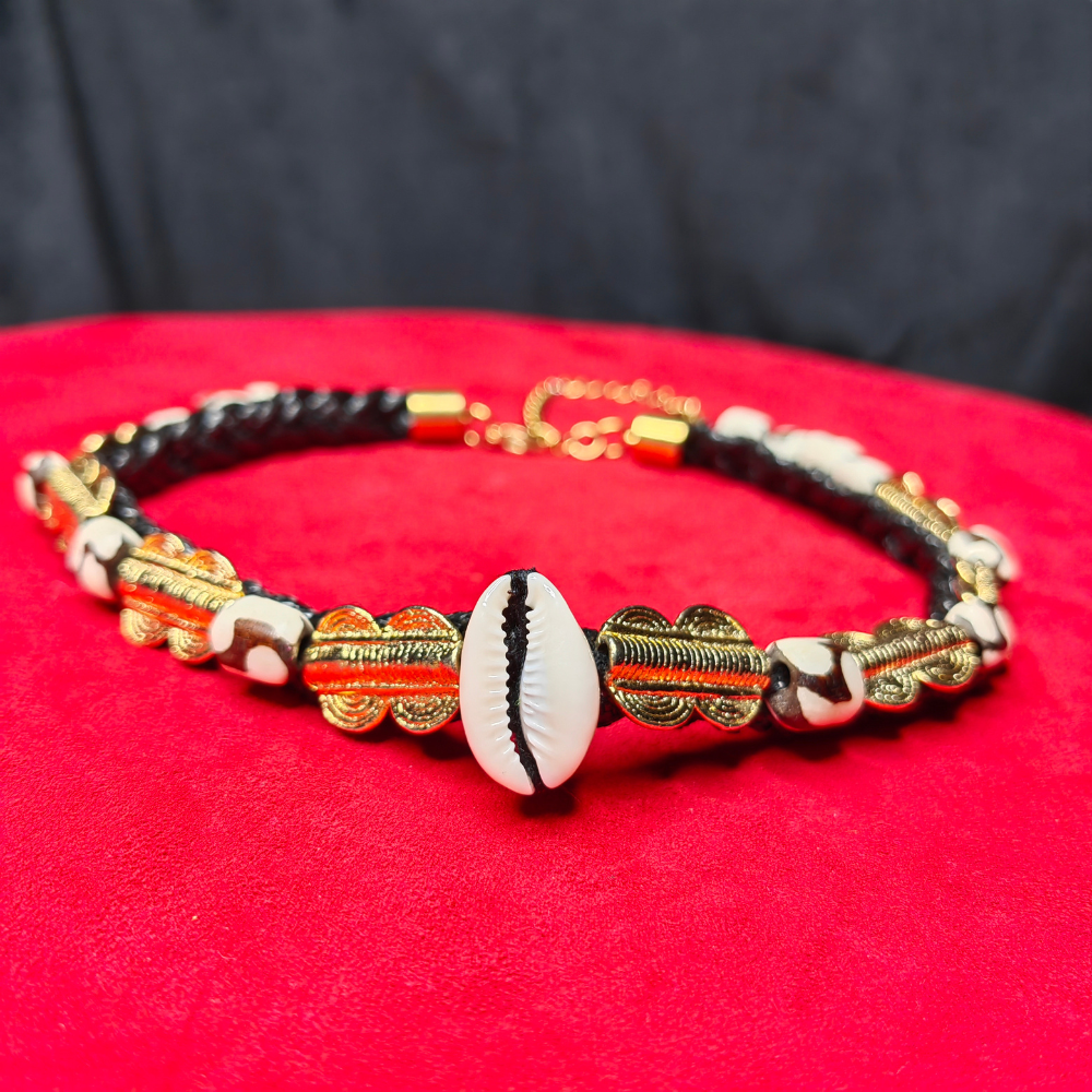Collier Tressé — Perles Akan & Os de Corne