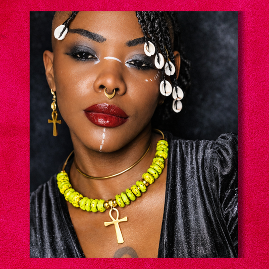 Collier Tour de Cou — Verre Krobou Vert & Croix d'Ankh