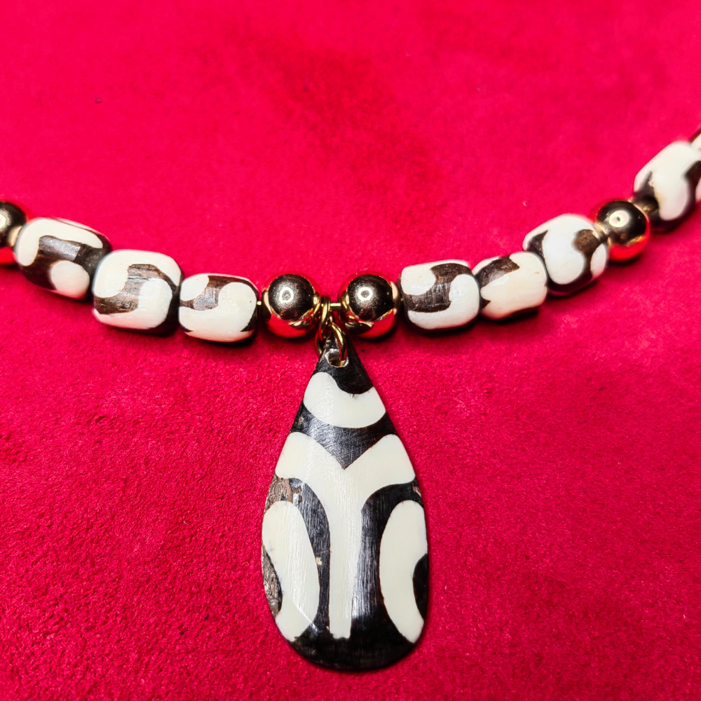 Collier Tour de Cou — Os de Corne & Hématite