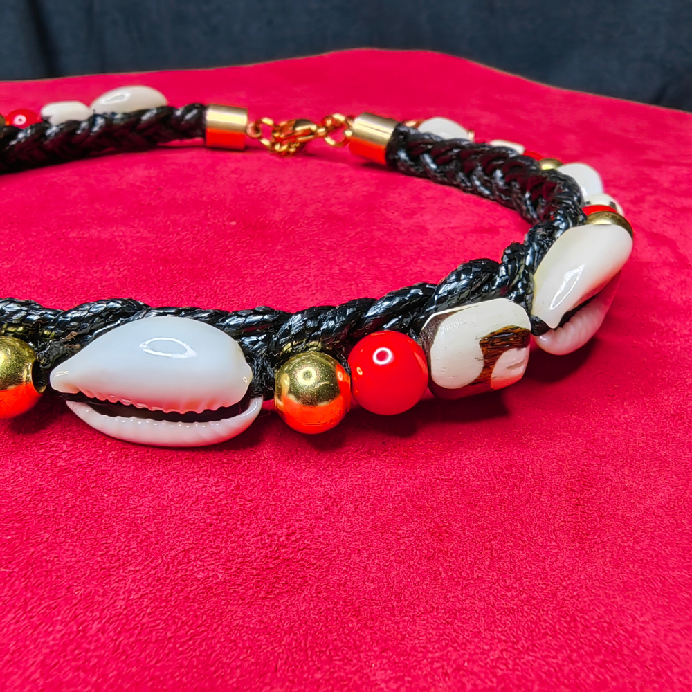 Collier Tressé — Os de Corne & Corail Rouge