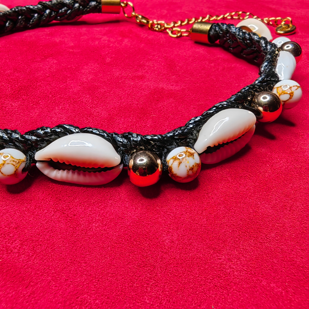 Collier Tressé — Trio de Pierres & Cauris Naturels