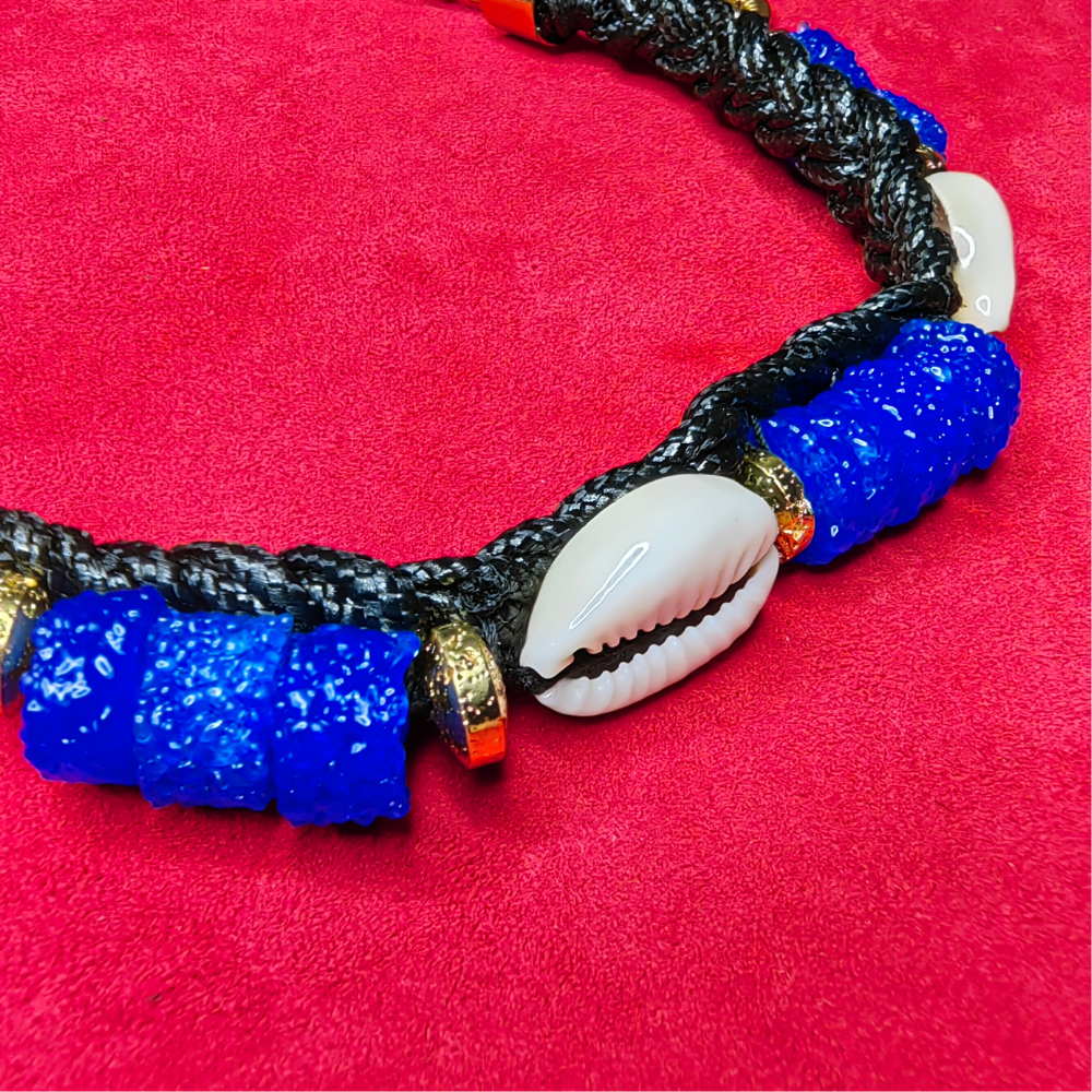 Collier Tressé — Verre Krobo Bleu & Perle Akan