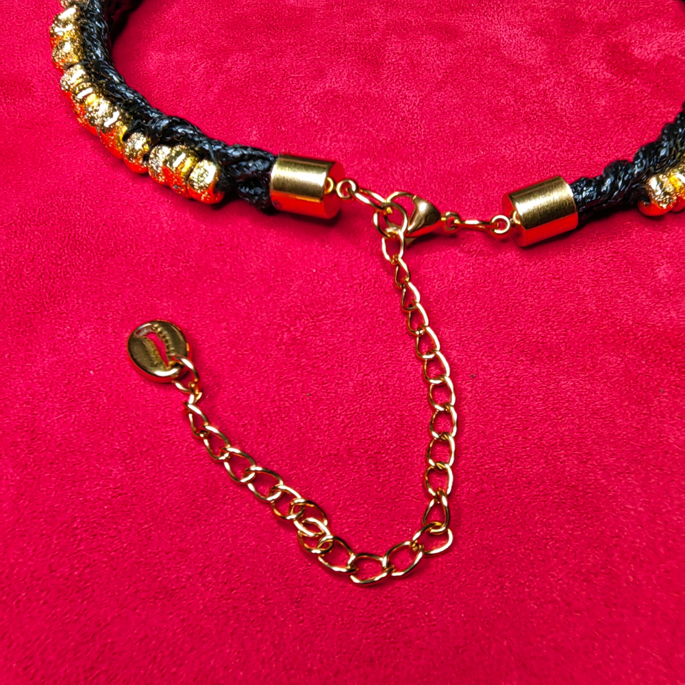 Collier Tressé — Pierres Volcaniques & Cauris