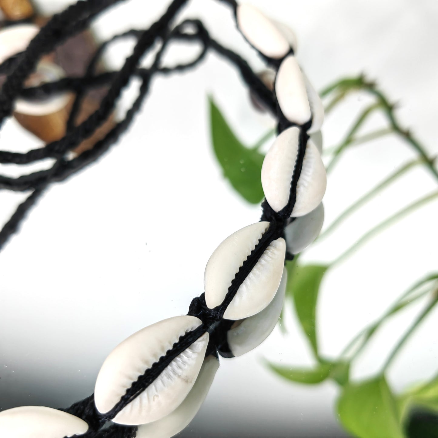Collier en véritable cauris d'Afrique