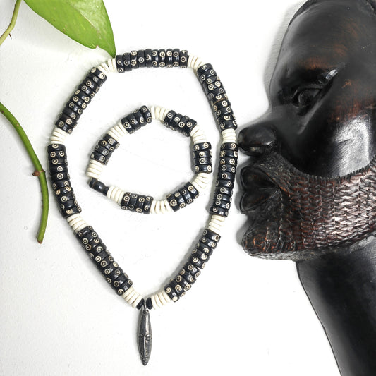 Ensemble Collier  bracelet en os de Mala