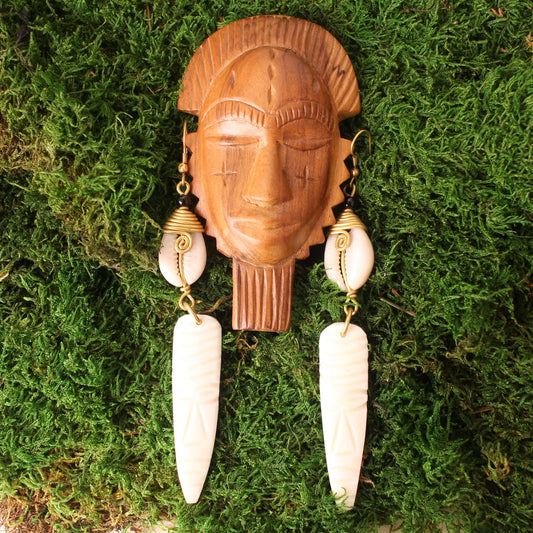 Boucle d'oreille AFRO "Cauri-Masque"