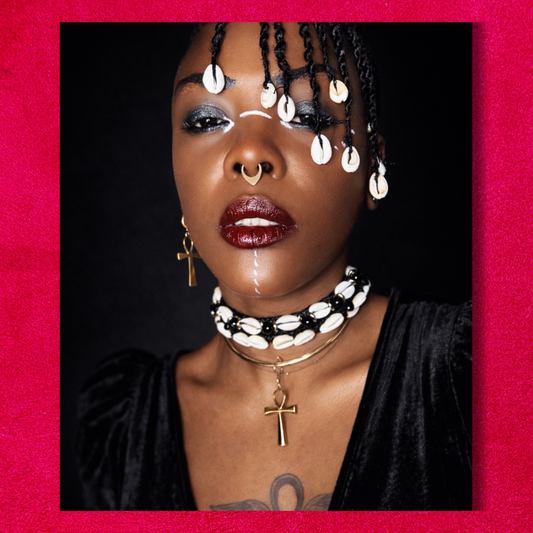 Collier Tressé Double Rangée — Onyx Doré & Cauris